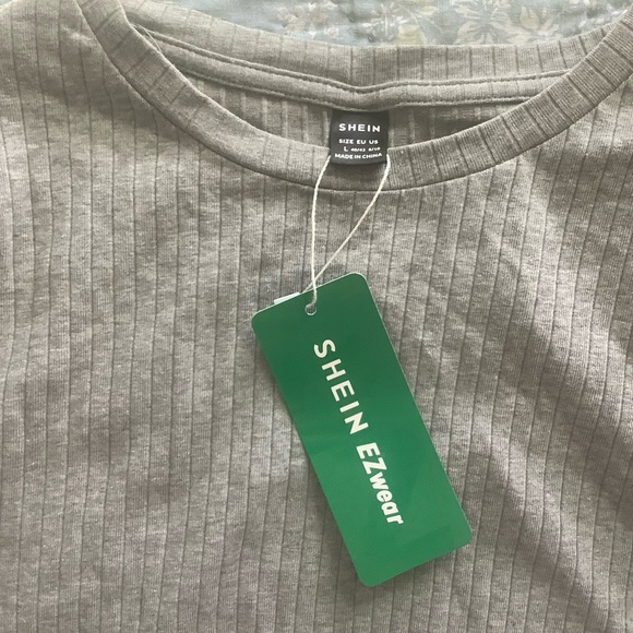 NWT Shein Gray Crew Neck Ribbed Stretch Size Large Crop Top - Picture 7 of 7